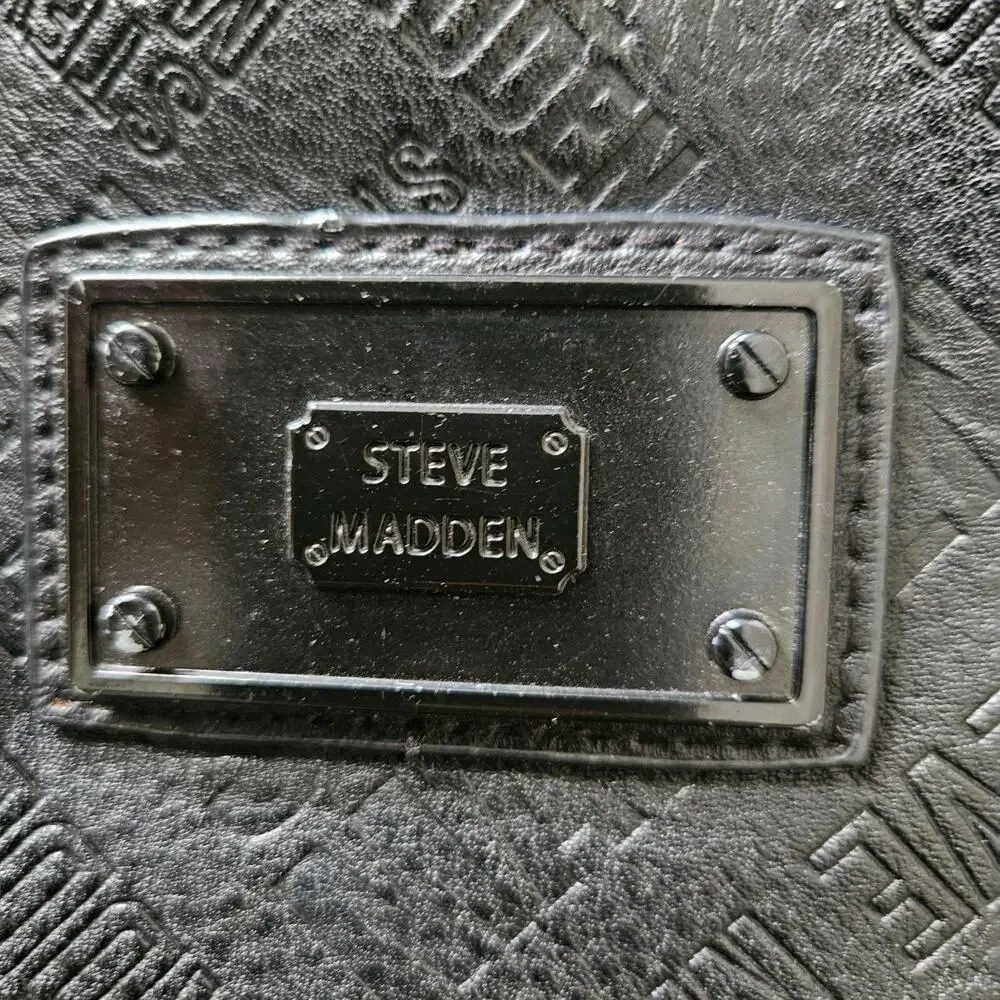 Steve Madden Black Backpack Bag Gold Zippers Logo Gym City Minimalist‎ FLAWS